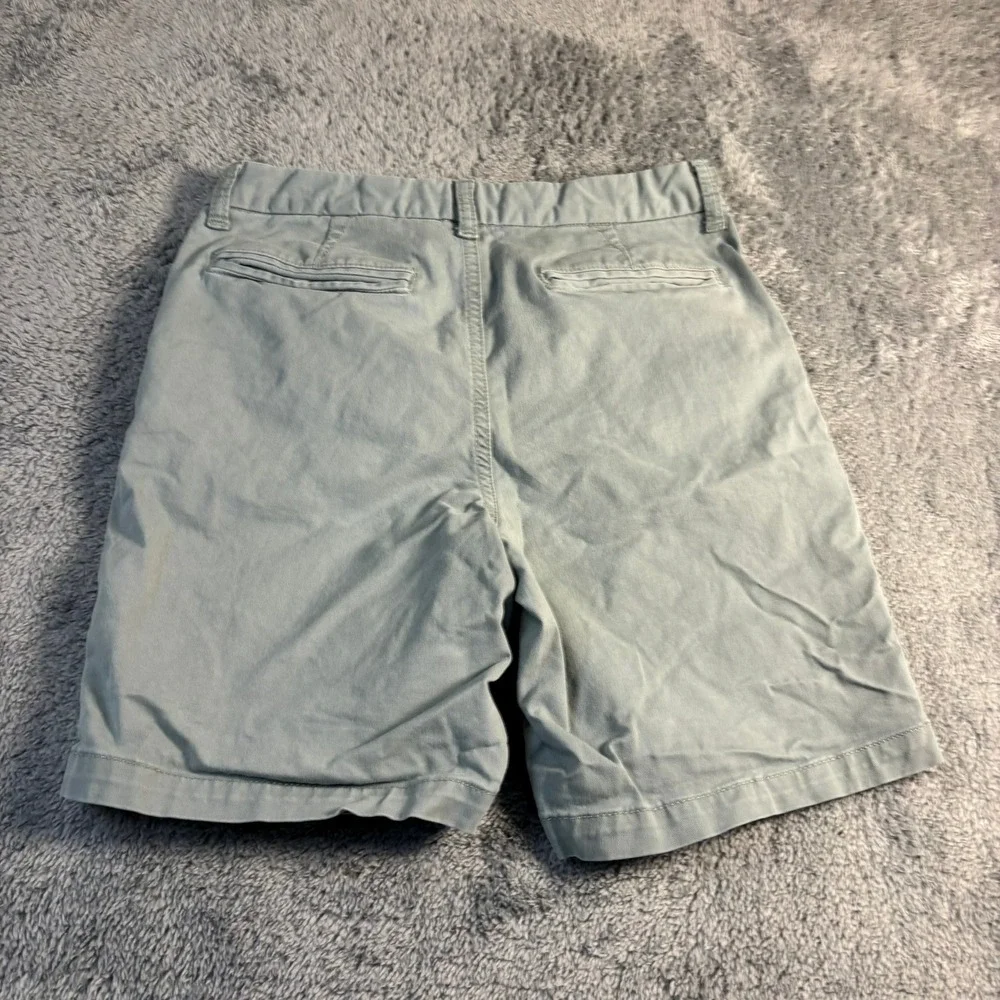 Gap Kids Boys Lived-In Khaki Chino Shorts Gray Sage Green Husky Size 12
